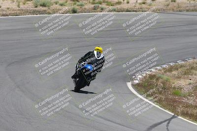 media/Apr-20-2025-AHRMA (Sun) [[393a79c373]]/Race/Group 5/Turn 4b/